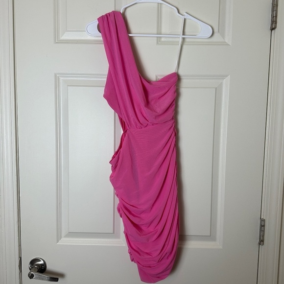 NEW‎ Hello Molly Pink One Shoulder Cupid's Kiss Mini Dress Women Size M - Picture 1 of 5